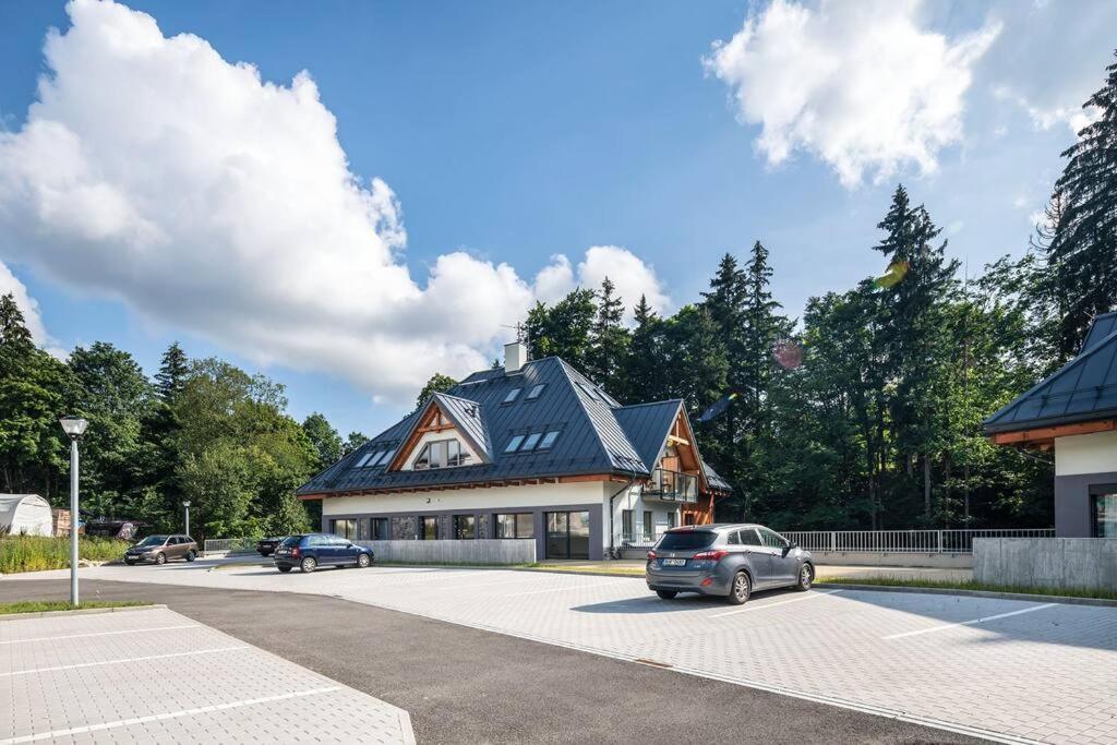 Luxury 2 Bedroom Mountain Escape Harrachov Buitenkant foto